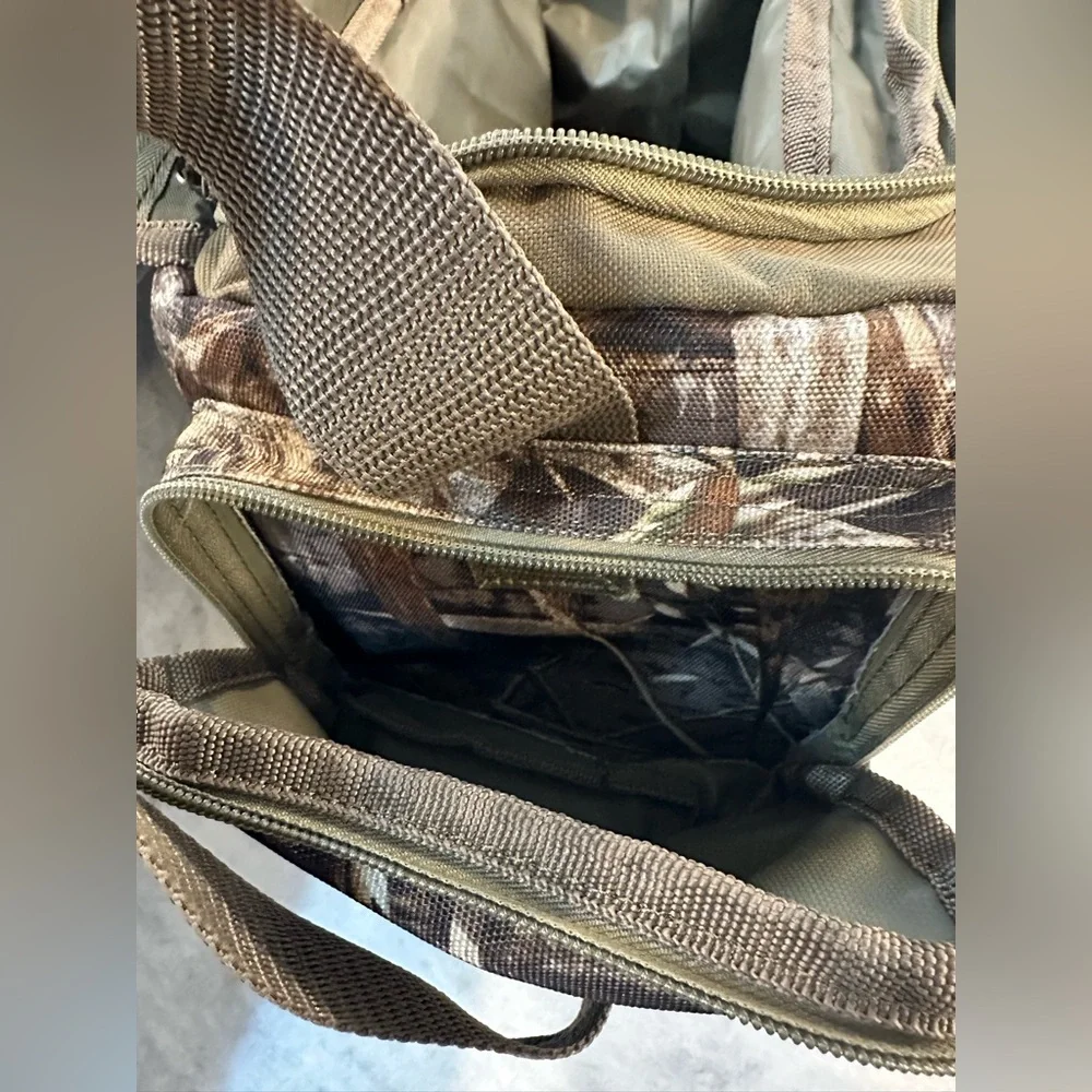 Air Blind Bag | Hunter’s Choice Bag with Strap and multiple compartments.